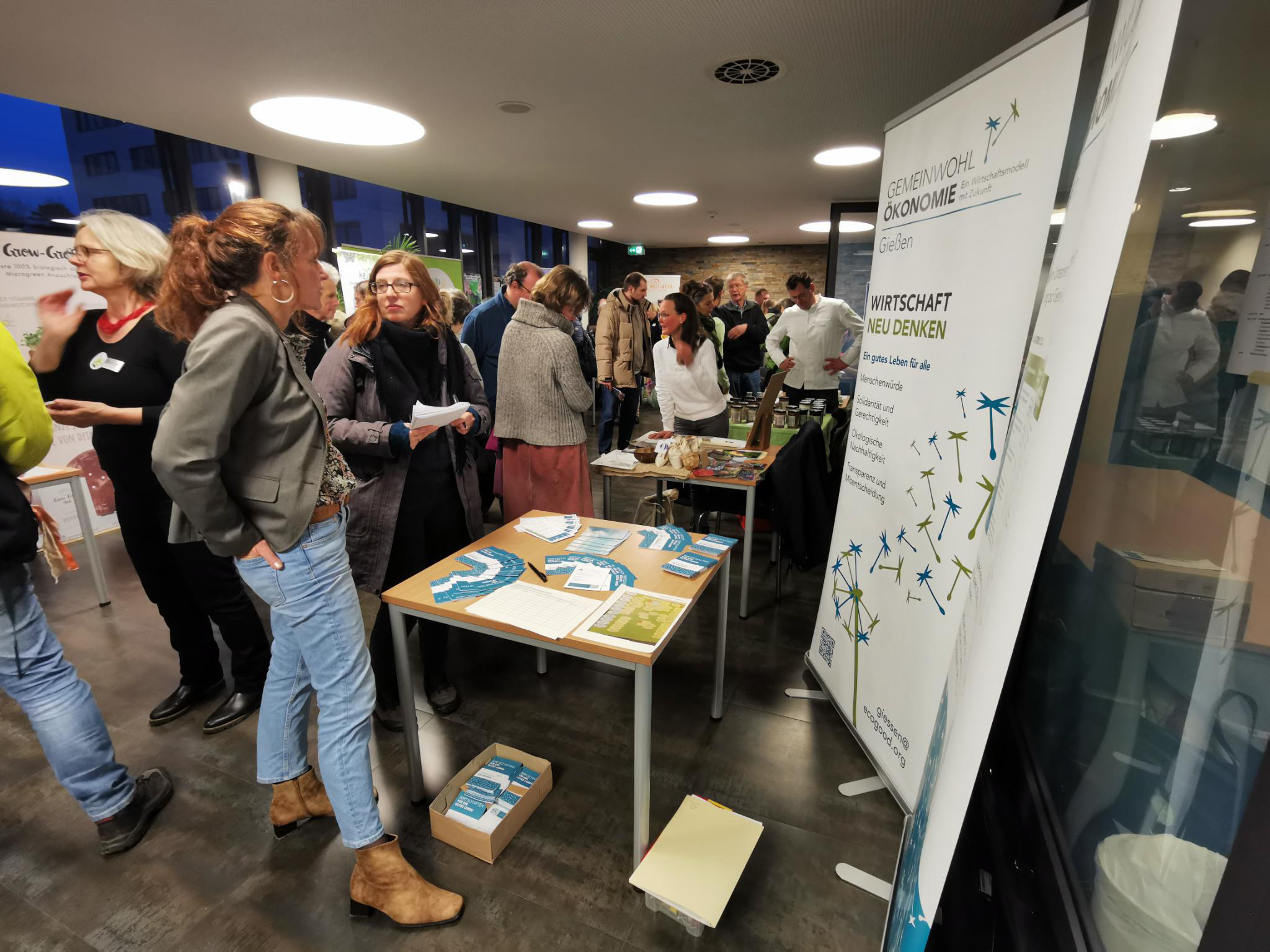 Großes Interesse am Stand der GWÖ