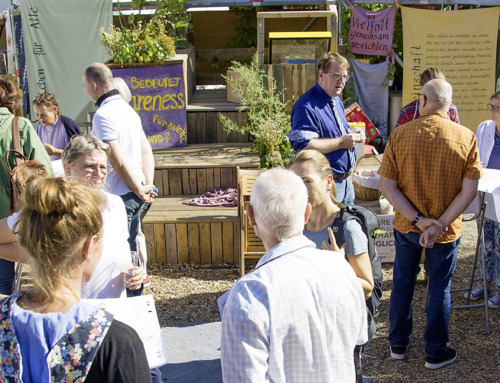 2022-09-04 Frühshoppen der AG Unternehmen im Zukunftsdorf 22 – Partner der documenta fifteen