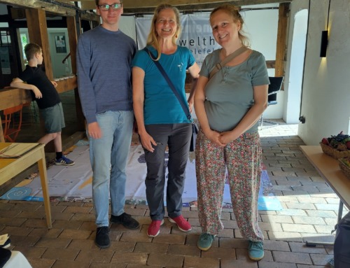Gemeinsamer Stand beim Jungpflanzenmarkt am Ramsbrockhof