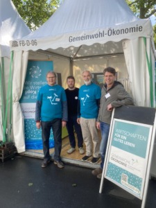 GWÖ Aktive am Stand vom AK Glaubensgemeinscheinschaften Katholikentag